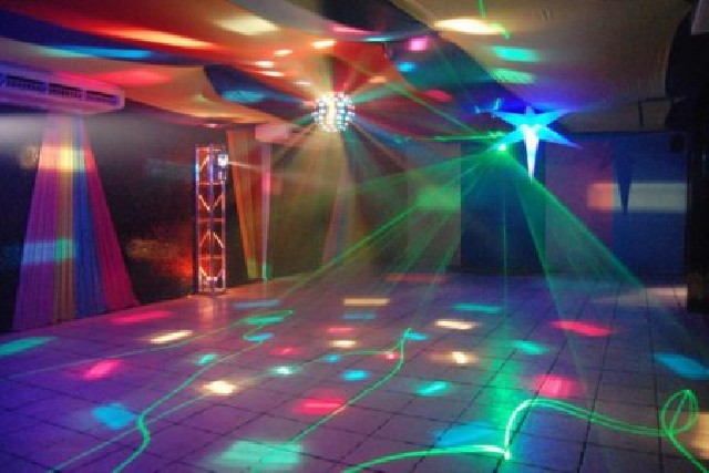 DJ, Som e Iluminação para a sua Festa